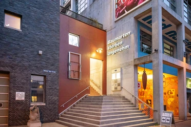 Frankfurt Romanfabrik - Eingangsbereich Treppe zur Romanfabrik