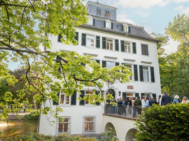 Frankfurt Holzhausenschlösschen Holzhausenschlösschen am Weiher