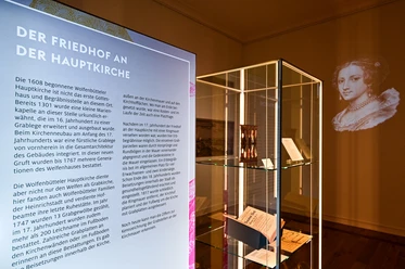 Ein Blick in die Sonderausstellung Die Toten von Wolfenbüttel im Schloss Museum.Foto_Andreas Greiner-Napp_Museum Wolfenbüttel.jpeg