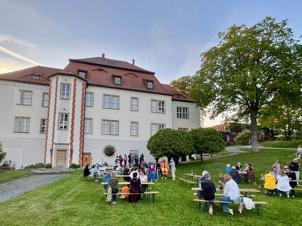 Schloss Struppen Weinkeller außen.jpeg