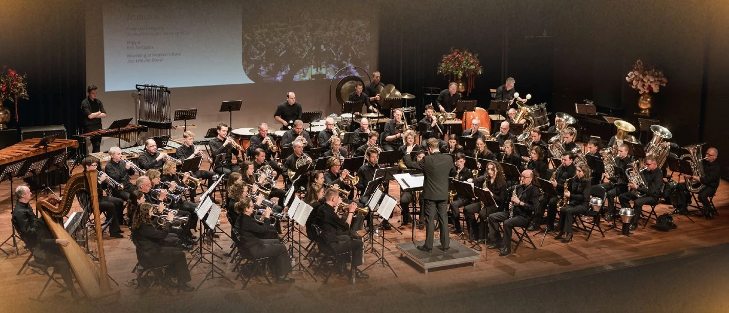 Philharmonie Leende mit Paul van Gils Philharmonie Leende mit Paul van Gils