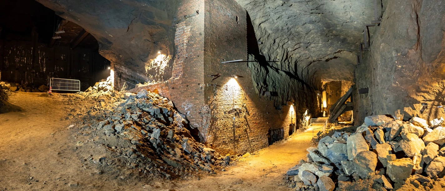 Führungen im Jacobsberg-Stollen Führungen im Jacobsberg-Stollen