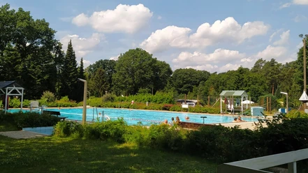 Das große Becken im Ummelbad Hepstedt Das große Becken im Ummelbad Hepstedt