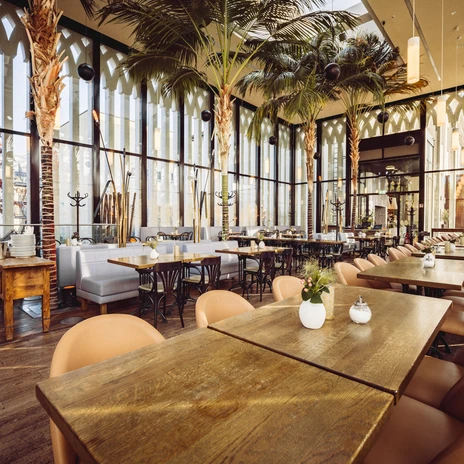 Restaurant Palmensaal in der Eventlocation Zoo Leipzig | Leipzig Convention Bureau Restaurant Palmensaal in der Eventlocation Zoo Leipzig – präsentiert vom Leipzig Convention Bureau
