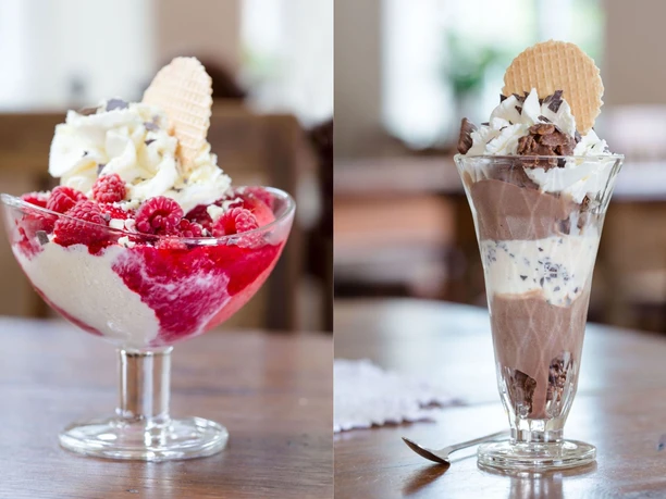 Alte Kantorei Levern mit Eiscafé: Eis und Früchte aus regionalen Produkten Eisbecher mit frischen Himbeeren und Eisbecher Schokotraum