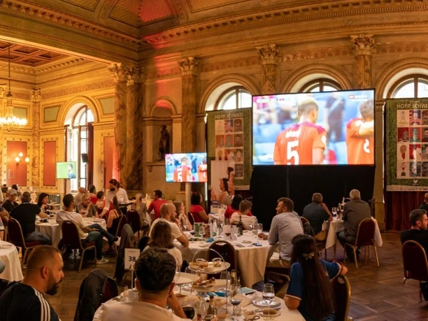 Public-Viewing im Bringolfsaal mit VIP-Package
