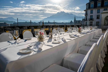 Lakeside-Panorama-Lounge 2026 Hotel Schweizerhof Luzern