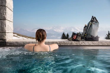 Wandern%20und%20Mineralbad%20(14)%20%C2%A9%20CHRIS%20KREBS%20PHOTOGRAPHY.jpg