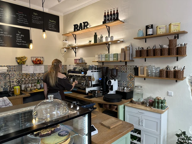 Nanni Coffee & Bar
