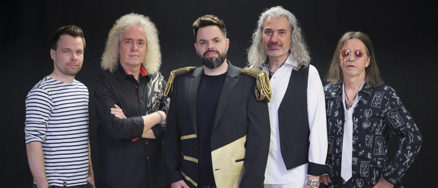 We rock Queen