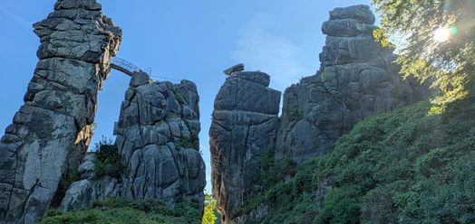 selected_csm_cropmiddle_im-morgenlicht-der-externsteine-ffentliche-fuehrung-33cb0__1__1b98633f21.jpg