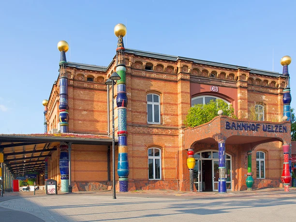 Bahnhof Impressionen 07.jpg