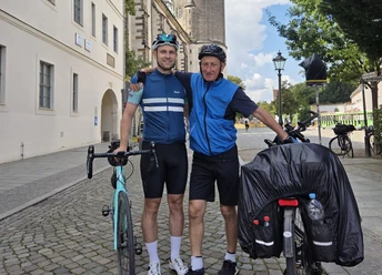 Podium Silesia: Eine Reise auf zwei Rädern – Vom Ruhrgebiet nach Oberschlesien. Reisebericht von Wiktor und Andreas Ledwon