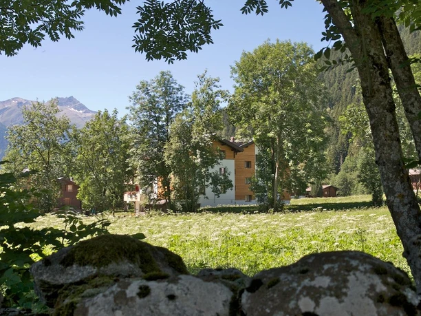 Haus Milimatta Sommer hinten