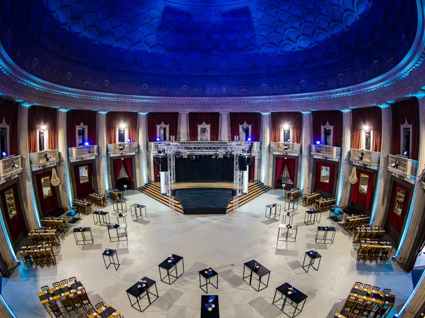 Tagungsraum Kuppelhalle in der Eventlocation H16 - präsentiert vom Leipzig Convention Bureau