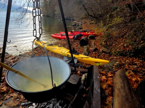 Fondue canoe tour