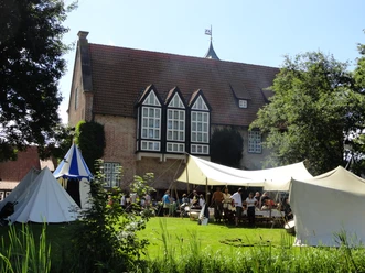 Bild Burgfest.jpg