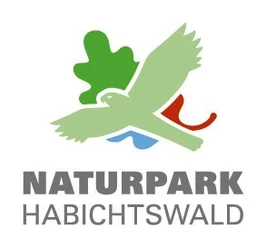 LOGO hochkant Naturpark Habichtswald