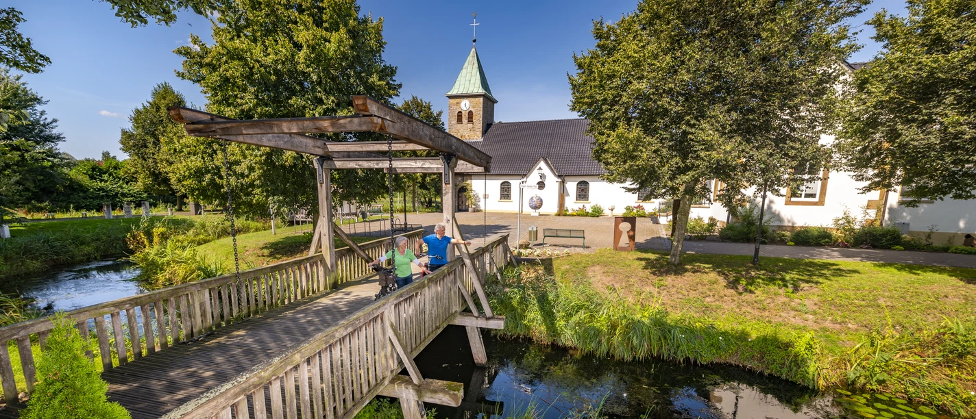Burgpark Venhaus in Spelle - Radfahren im Emsland ©Emsland Tourismus GmbH (4).jpg