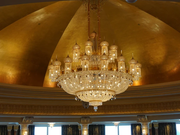 fli138-chandelier-1534197.jpg