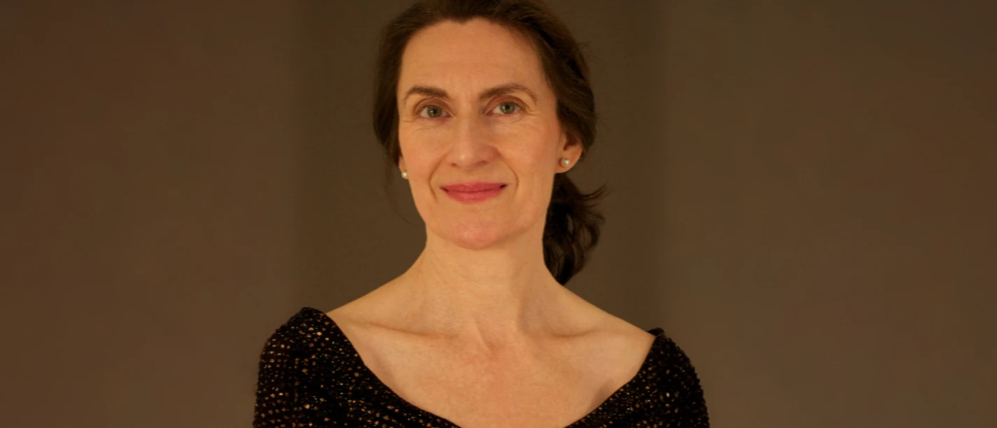 Künstlerfoto 2 Christina Brandner 2025_Fotograf Human Brandner.png