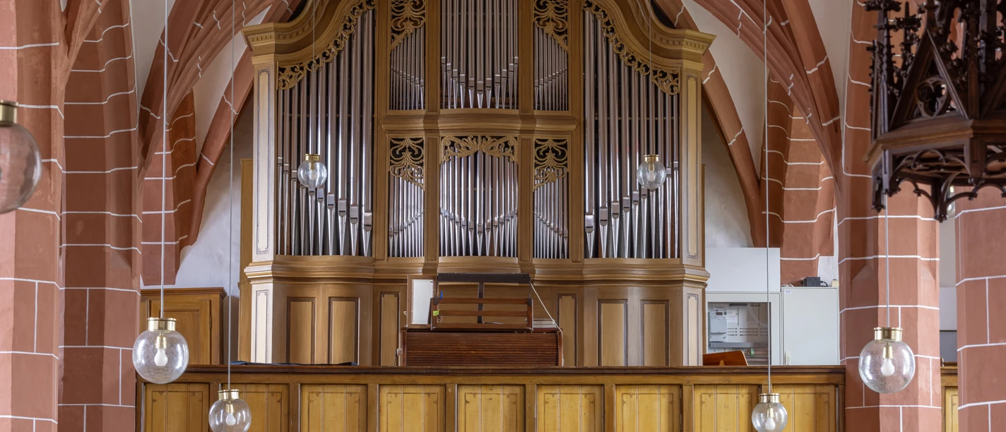 Widok organów Schmeissera w kościele św. Michała we Frohburgu