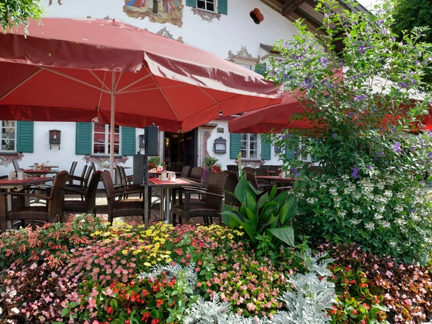 Hotel Alte Post Terrasse draußen.jpg