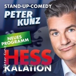 Plakat für ein Stand-up-Comedyprogramm mit großem Porträt eines Mannes und bunten Schriftzügen