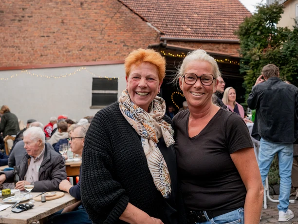 Die Gastgeberinnen Birgit Lange und Ilka Emmeluth