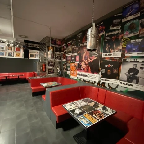 Sitzgruppen_ Kaminzimmer .JPG Sitzgruppe im Kaminzimmer des Musikhofs.