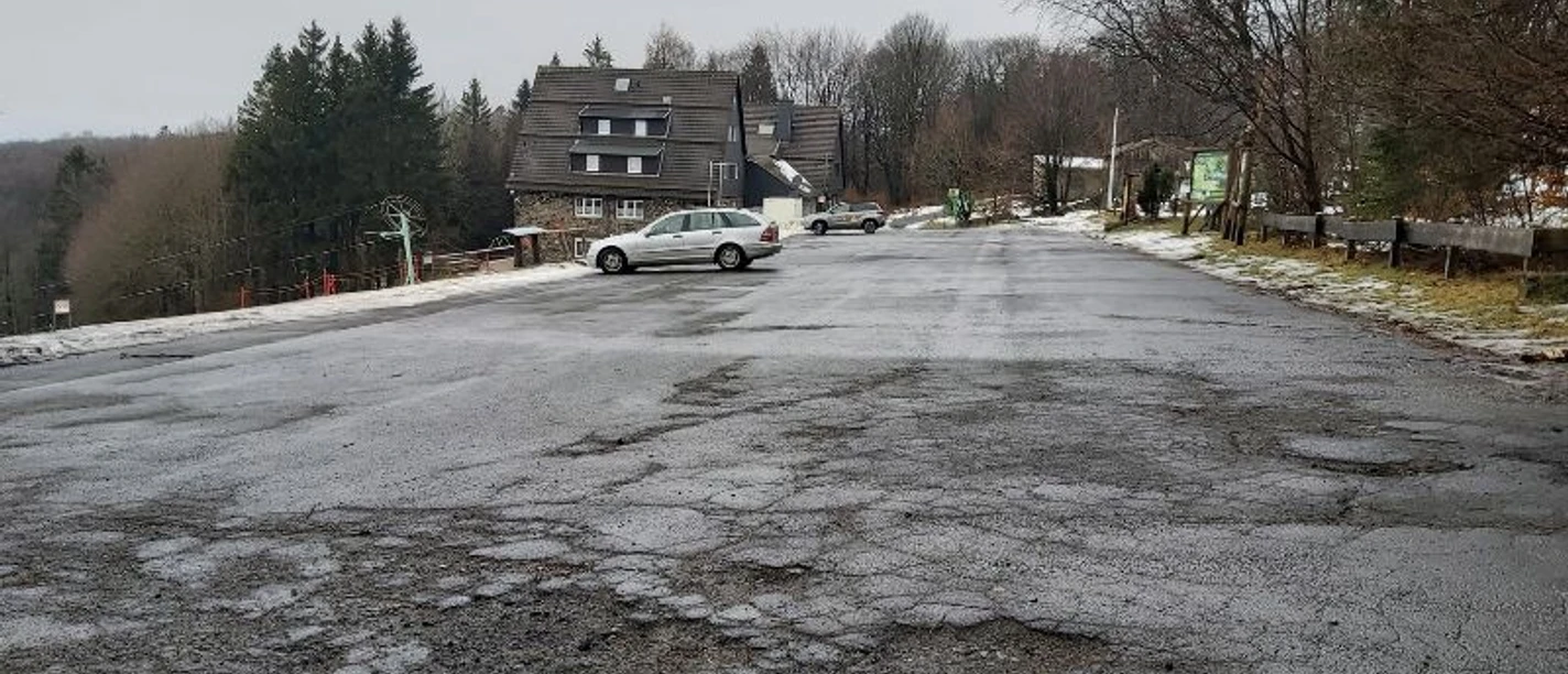 Wanderparkplatz_am_NaturFreunde_Meissnerhaus__c_Anja_Laun.jpg