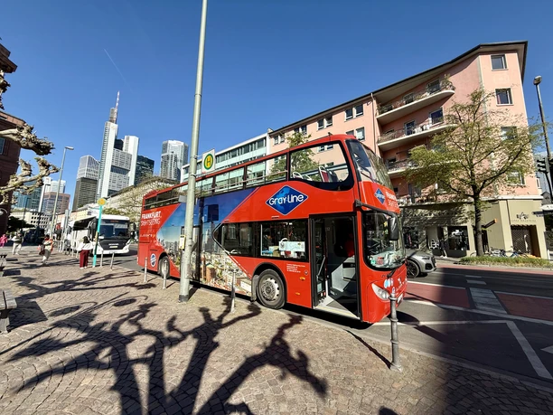 RoterBus3.jpg