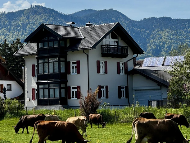 00-Alpenresidenz-Eschenlohe-Murnauer-Str-7-Haus-Fr