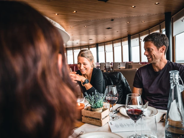 Pilatus z'Nacht im Restaurant Bellevue