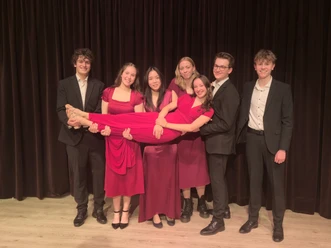 acapella 1000123529.jpg