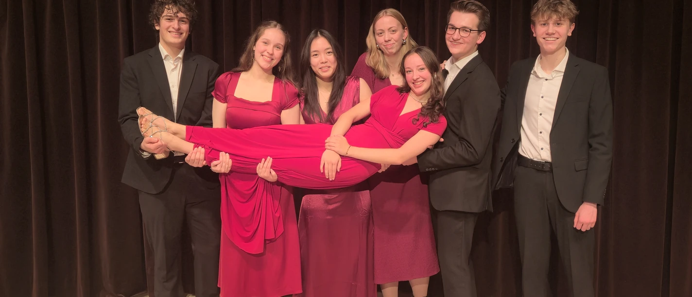 acapella 1000123529.jpg