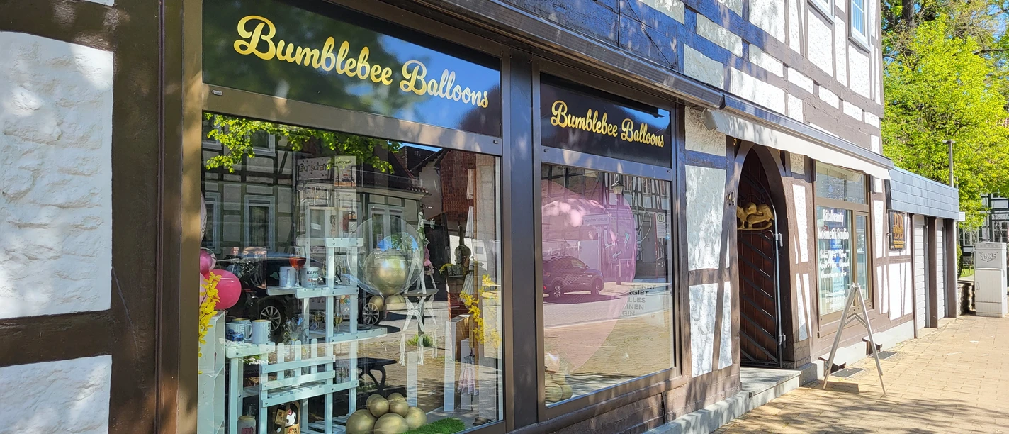 Bumblebee Baloons (2).jpg