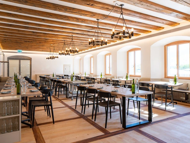 Restaurant_I.jpg