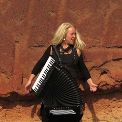 Cathrin-Pfeiffer-by-Goetz-Rakow-big.jpg