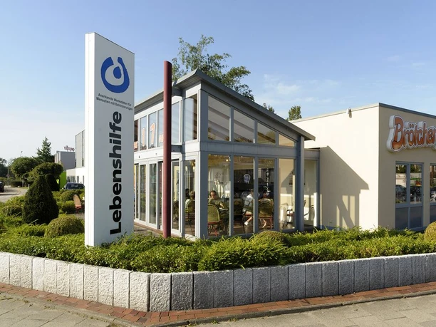 gallery_full_20190328105420_LH_brötchengeber_WEB.jpg Außenansicht Bistro Brötchengeber der Lebenshilfe Bremerhaven