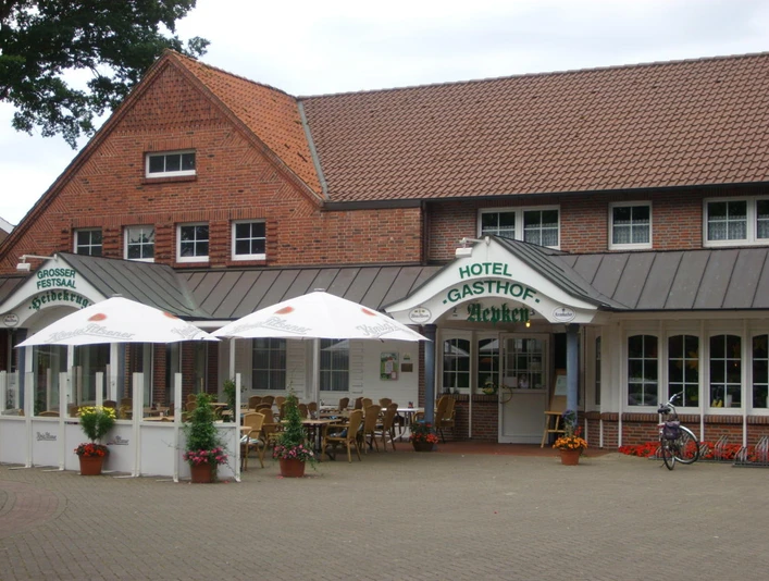 Gasthof_Aepken_Aussenansicht.jpg