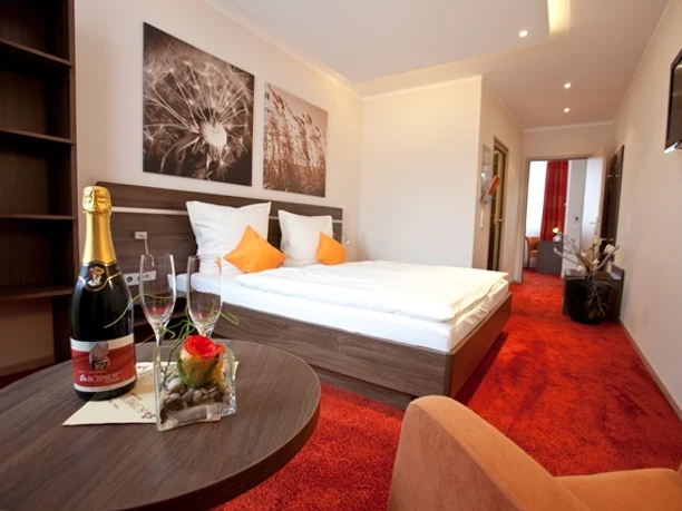 HotelSchmidtAmMarkt_Meppen_Doppelzimmer_Komfort_mini.jpg Doppelzimmer