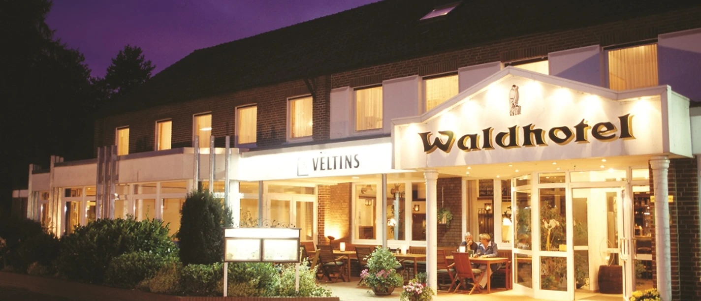 Waldhotel_Eingang_mini.jpg