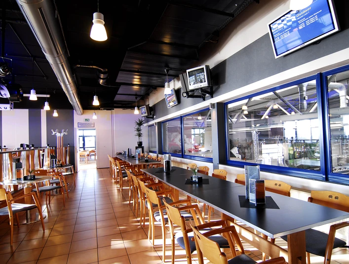 blick-auf-die-indoor-bahn