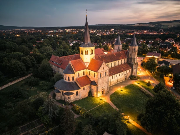 St. Godehard in der Abendstimmung