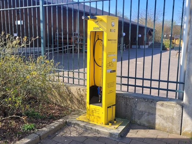 ADAC Radservice-Station Kronenhof