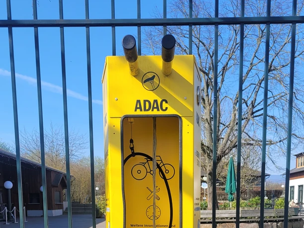 ADAC Radservice-Station Kronenhof