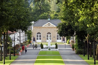Zentralachse Park.jpg