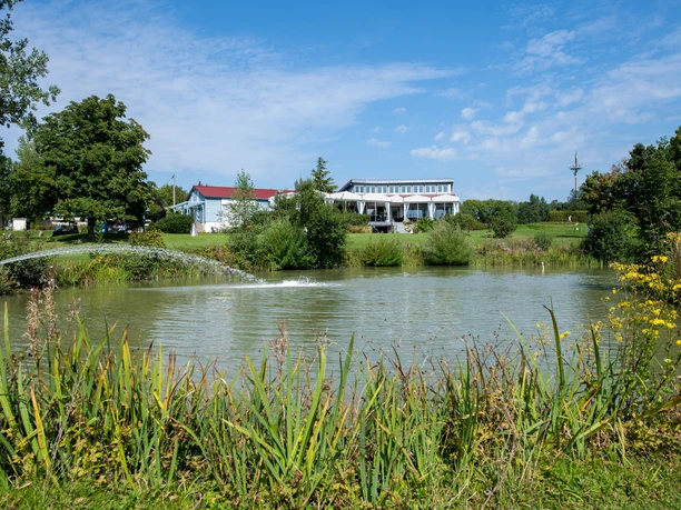 Golfclub Katharinenhof mit Teich
