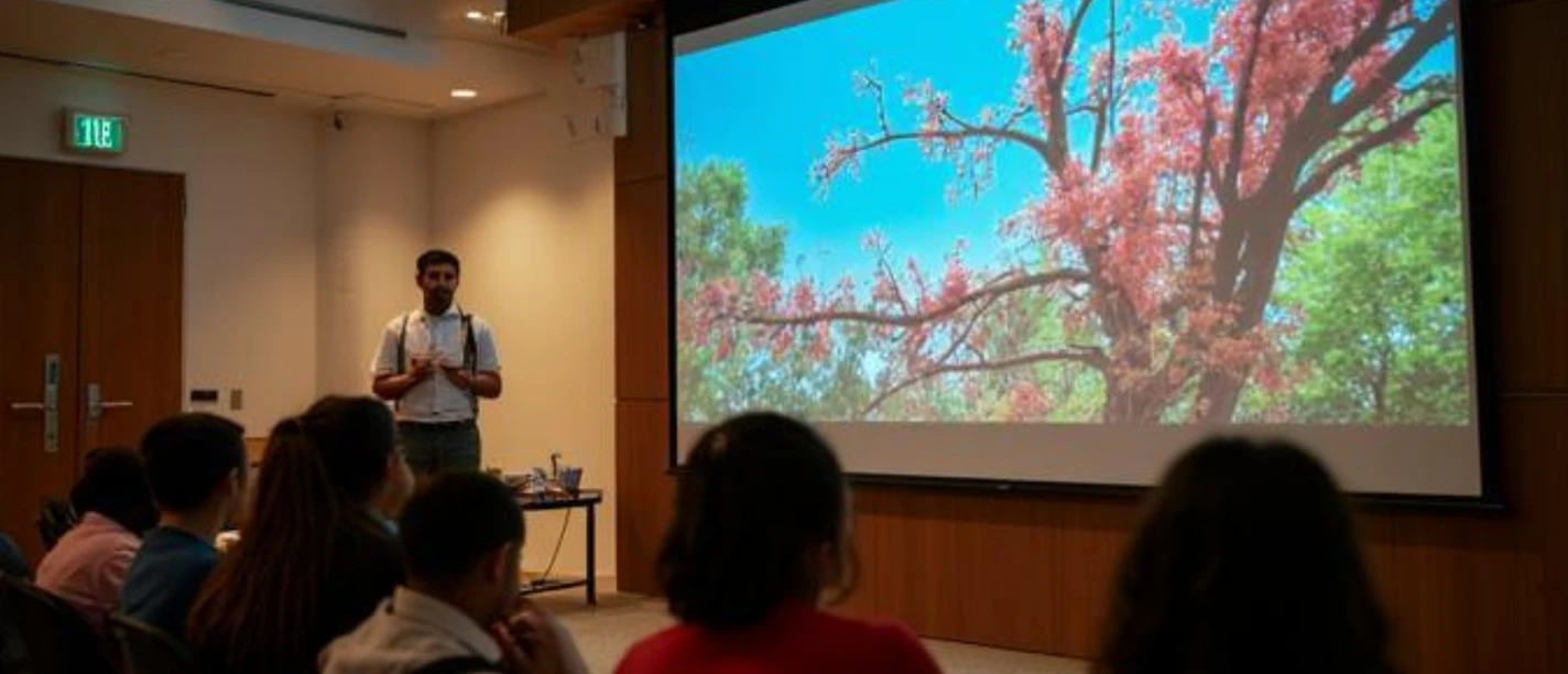 Vortrag bei der Juister Kinderuni: Wie Computer die Natur lesen lernen - künstliche Intelligenz für den Artenschutz.jpg Vortrag bei der Juister Kinderuni: Wie Computer die Natur lesen lernen - künstliche Intelligenz für den Artenschutz